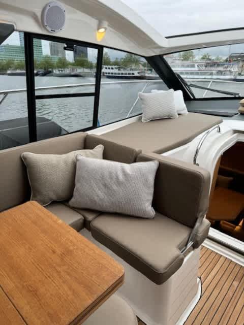 Botel Huswell - Bateau Coco Luxury Yacht In Antwerpen