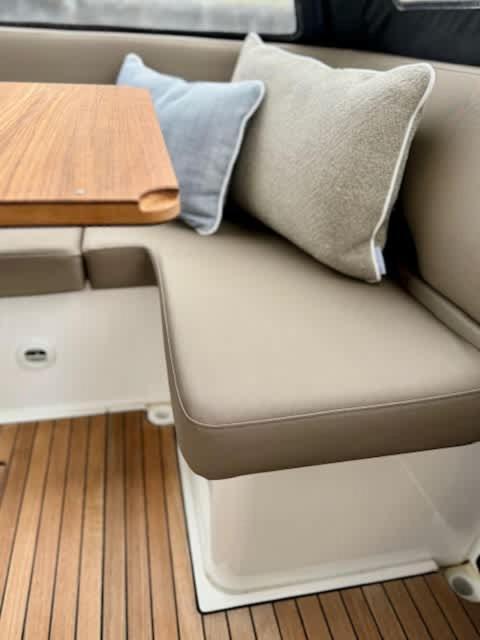 Huswell - Bateau Coco Luxury Yacht In Antwerpen